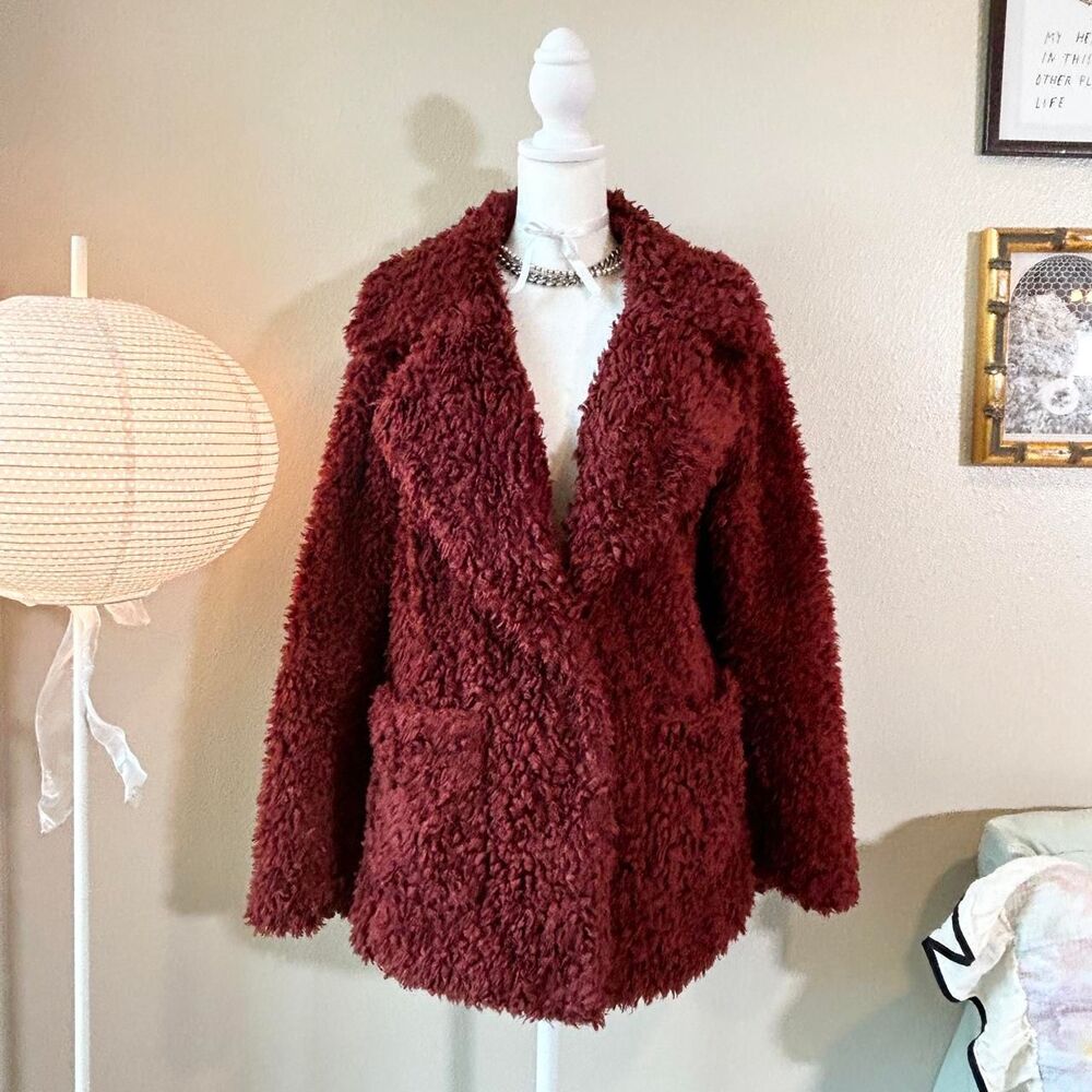 H&M cozy burgundy red fuzzy teddy coat M